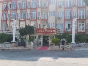 Antalya Lara World Hotel Kapı Girişi Sütun + Melek Uygulaması